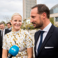 The Crown Prince and Crown Princess met with members of Norwegian and Ethiopian press after their visit to the African Union. Photo: Vidar Ruud, NTB scanpix